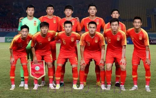 三战全胜 绝妙进球 中国男足小组第一晋级亚运会淘汰赛