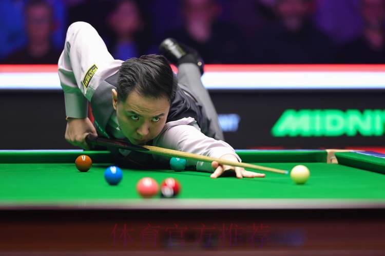 斯诺克大师赛1/4决赛：肖国栋VS吴宜泽