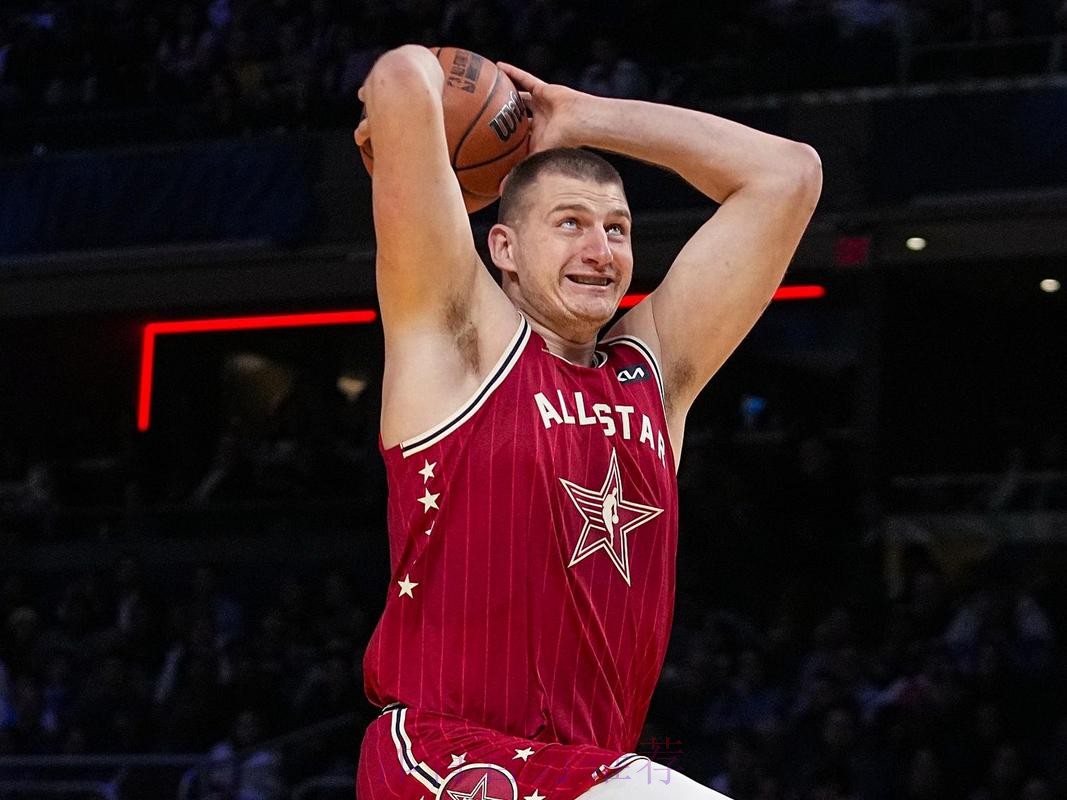 约基奇生涯第8次入选全明星,也是生涯第6次全明星首发 约基奇生涯第8次入选全明星,也是生涯第6次全明星首发